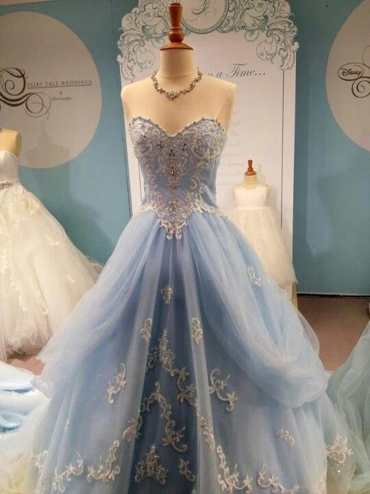 Robes de Quinceanera Robe de bal bleu clair Robe de bal Disney