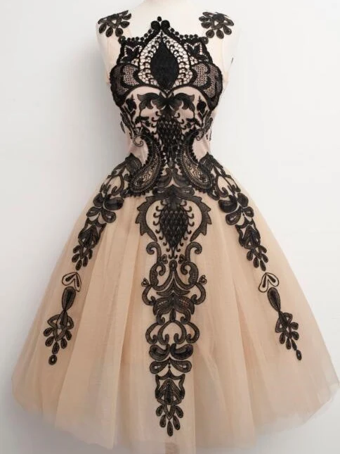 Robe de bal de style des années 50 | Robe de mariée des années 50 | robe de bal vintage | Robe de bal champagne avec appliques de dentelle noire
