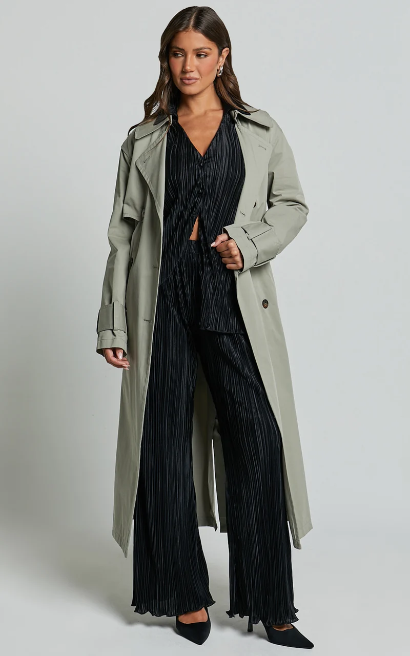 Beca Pants - High Waisted Plisse Flared Pants in Black