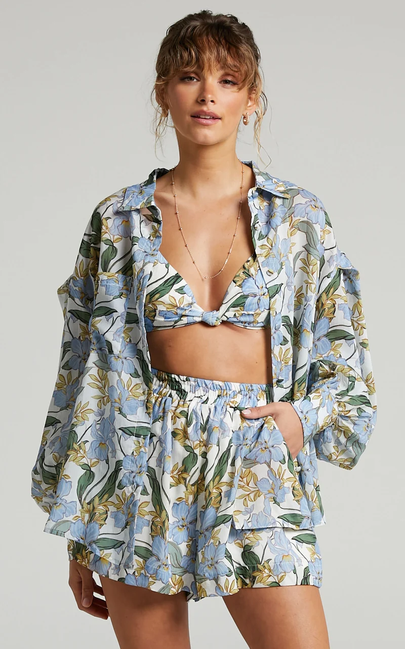 Amalie The Label - Linen Estella Elastic Waist Relaxed Shorts in Iris Floral
