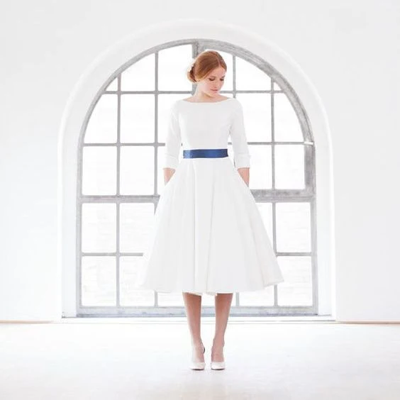 Robe de mariée longueur thé des années 1950 avec manches, robe de mariée courte vintage