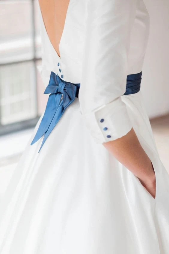 Robe de mariée longueur thé des années 1950 avec manches, robe de mariée courte vintage