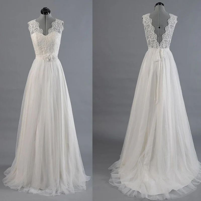 Robe de mariée bohème trapèze romantique en dentelle avec dos en V bas