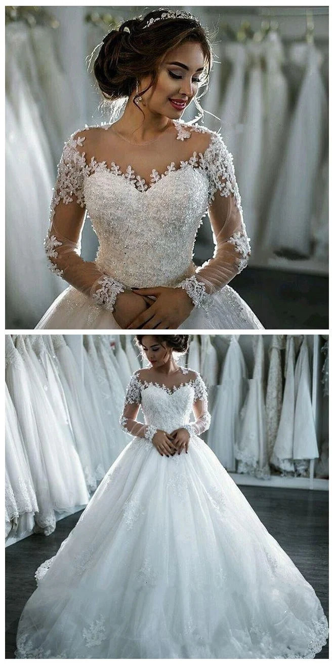 Robe de mariée de célébrité blanche à épaules dénudées et manches longues