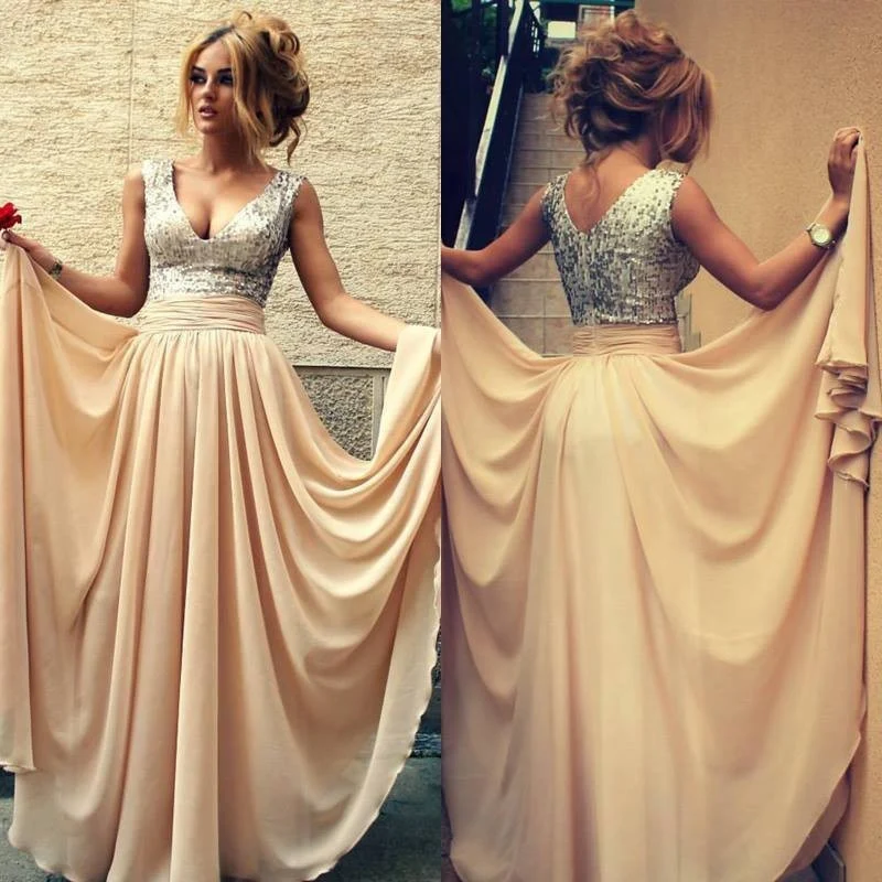 Robes de demoiselle d'honneur à haut à sequins champagne
