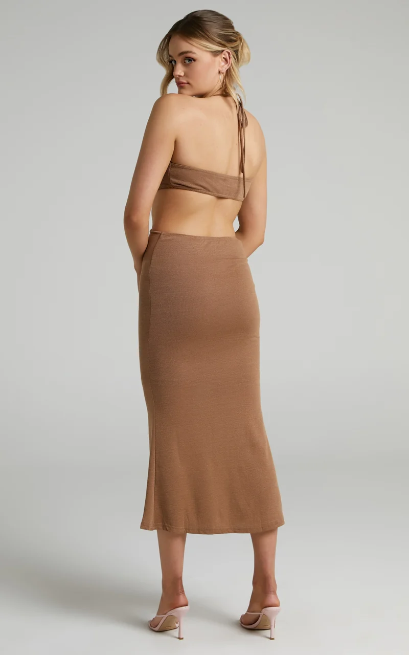 Saskia Midi Dress - Side Cut Out Dress in Chocolate