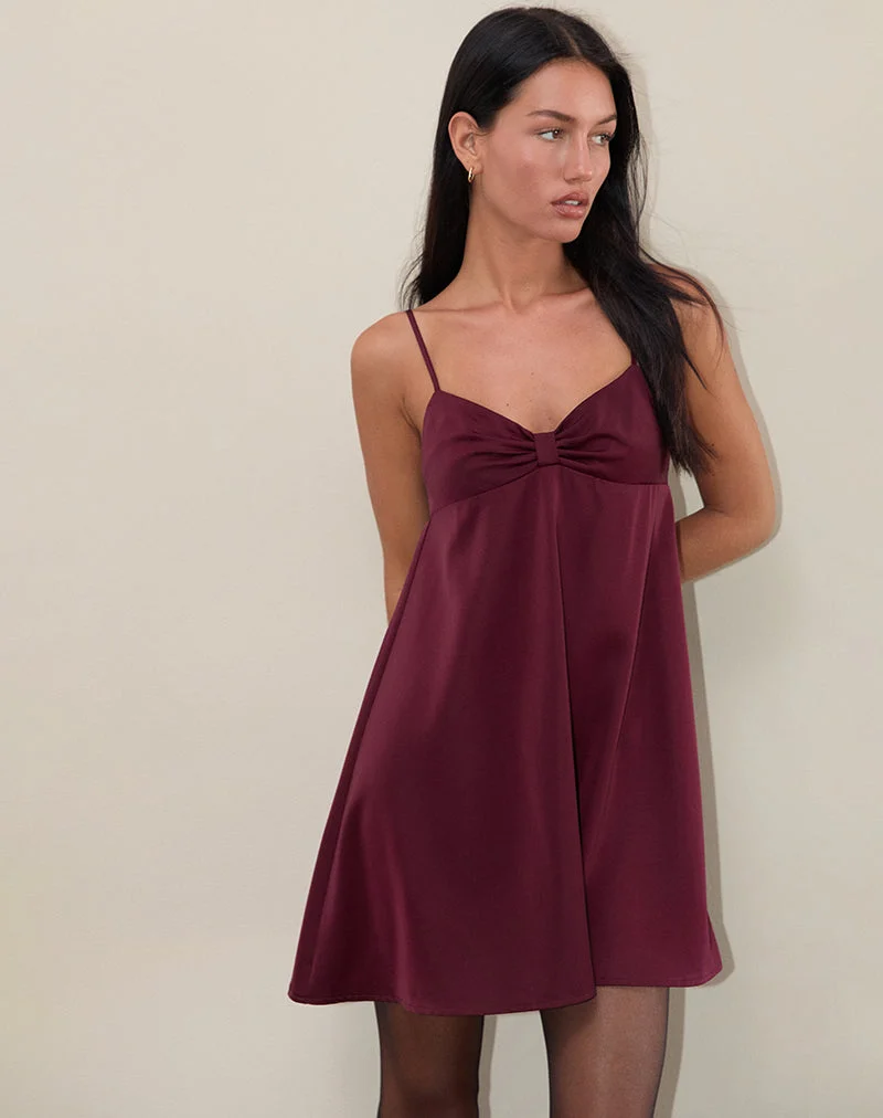 Mini robe glissée Rafaila en satin bourgogne