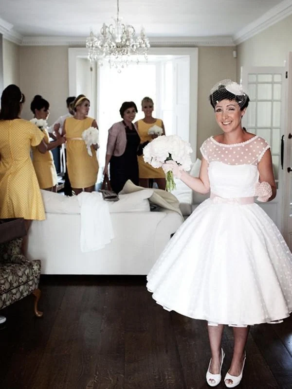 Robe de mariée à pois longueur thé robe de mariée des années 50