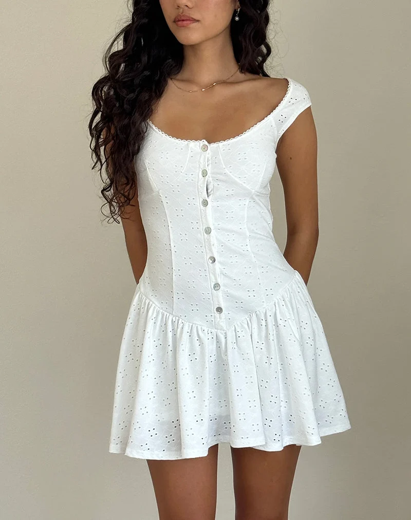 Mini robe de thé Misty en broderie blanche