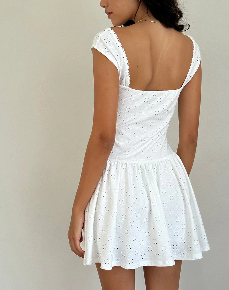 Mini robe de thé Misty en broderie blanche
