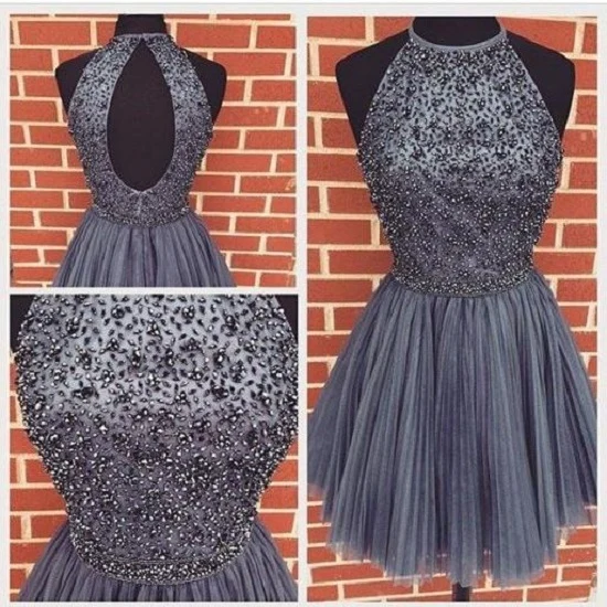 Robe de soirée grise à perles courtes avec dos ouvert | Robe de remise des diplômes de 8e année, longueur aux genoux