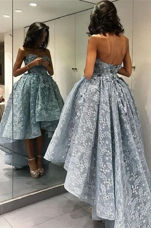 Robe de bal sans bretelles en dentelle bleu poussiéreux Hi-Lo