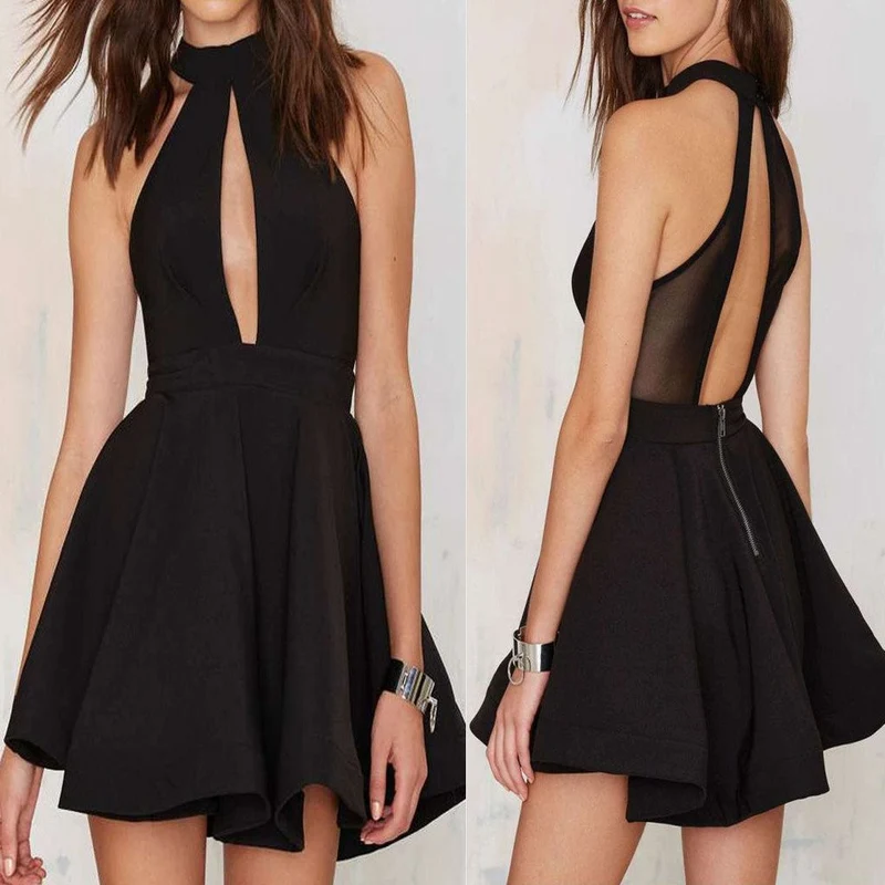 Robe de soirée courte en mousseline noire avec dos et devant ouverts