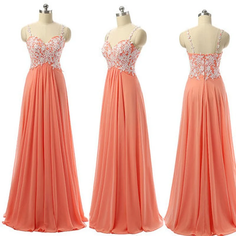 Robes de demoiselle d'honneur maxi neutres en dentelle à bretelles spaghetti corail