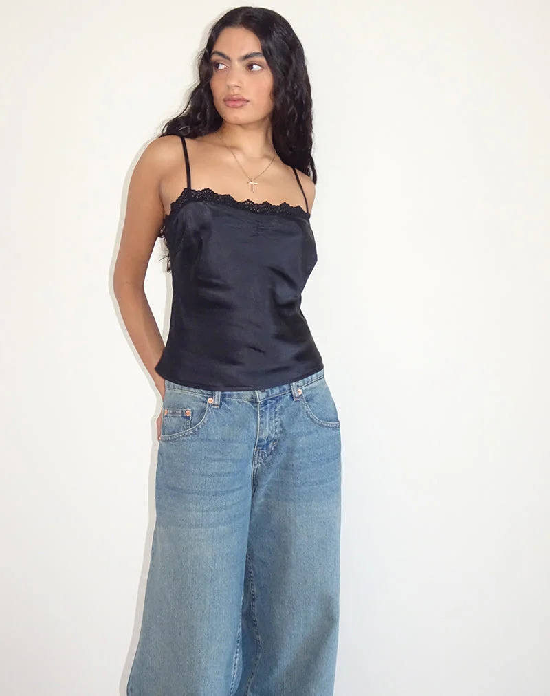 Top Kira en satin noir avec dentelle noire