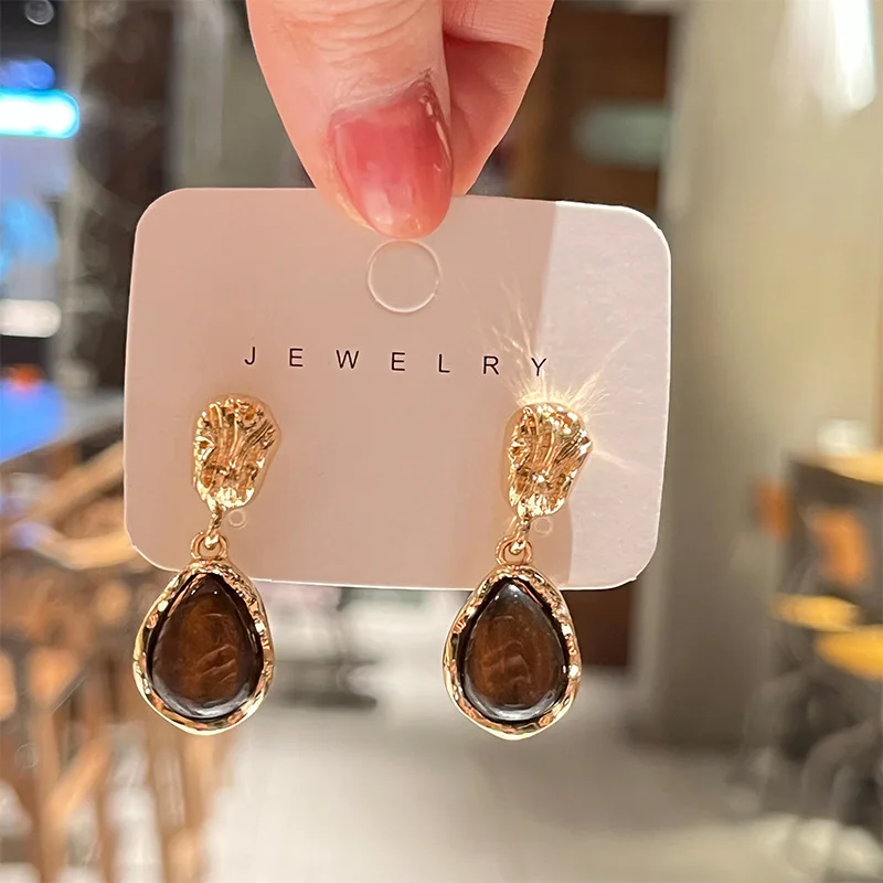 Irregular Fold Maillard Water Drop Dangle Earrings for Female Geometric Pendant Ear Wedding Jewelry Gift