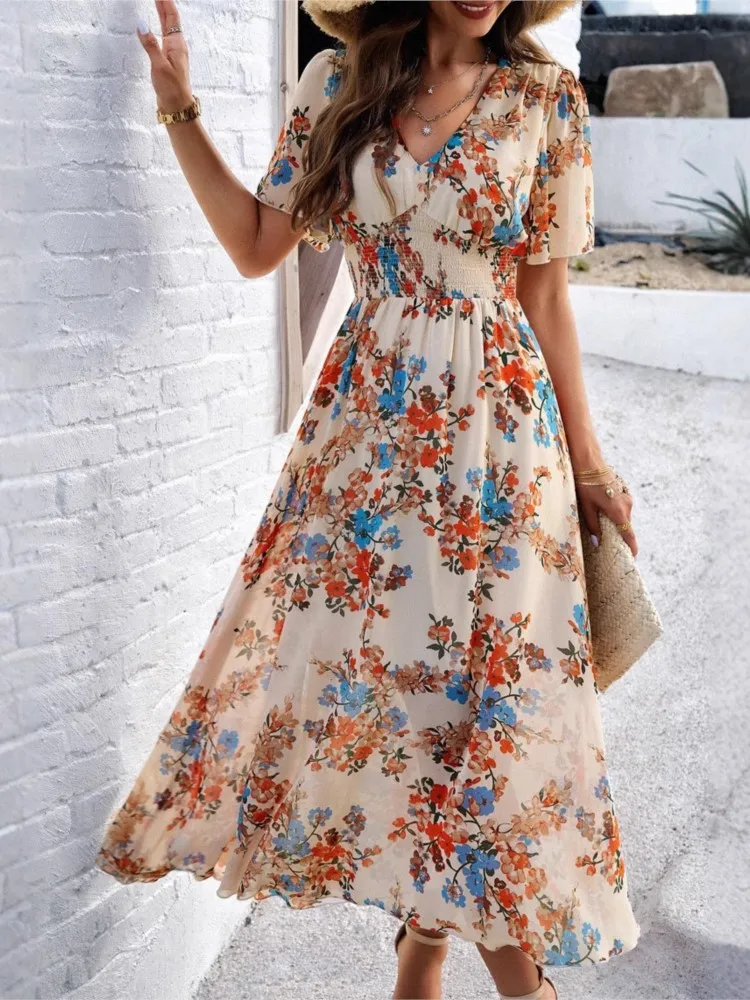 Robe en mousseline beige fleurie