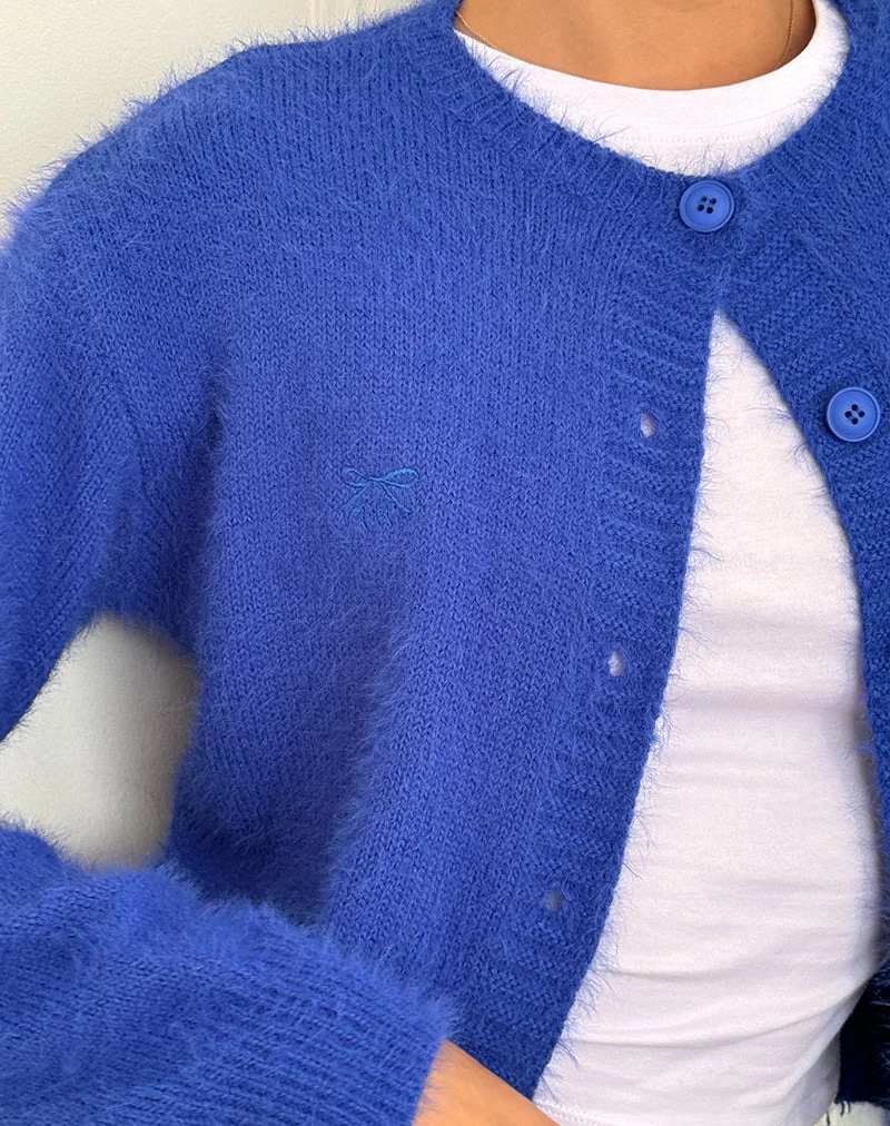 Cardigan Audrina en bleu cobalt duveteux
