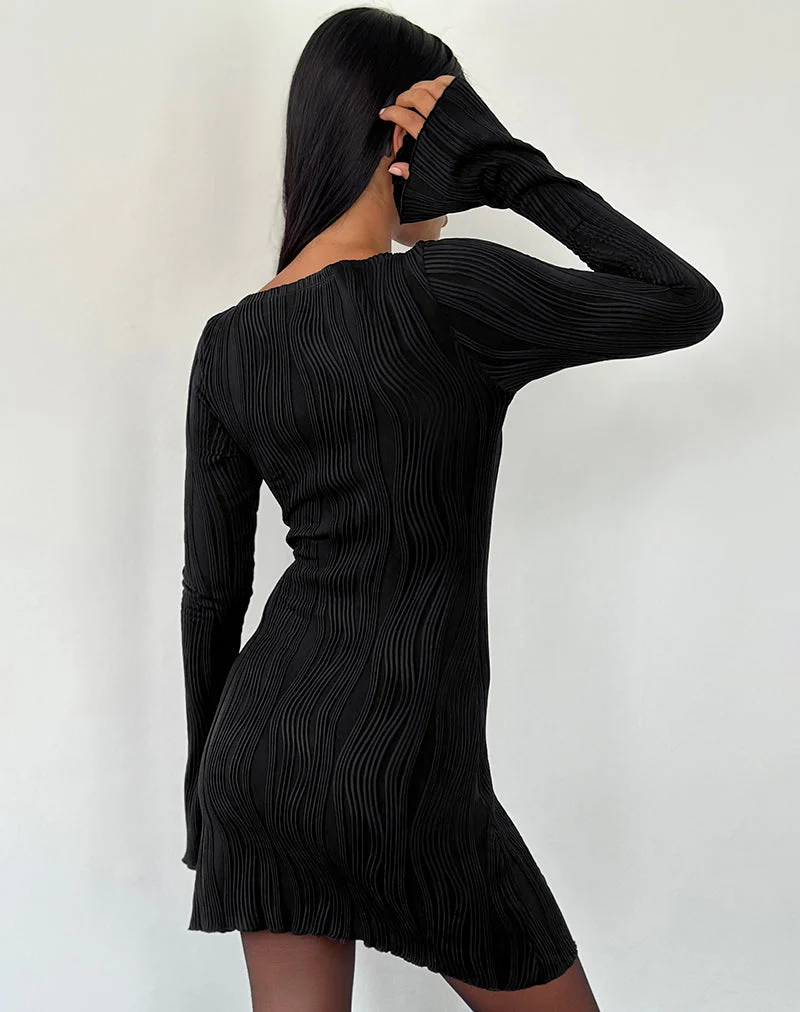 Mini robe à manches longues Sevila en noir froissé
