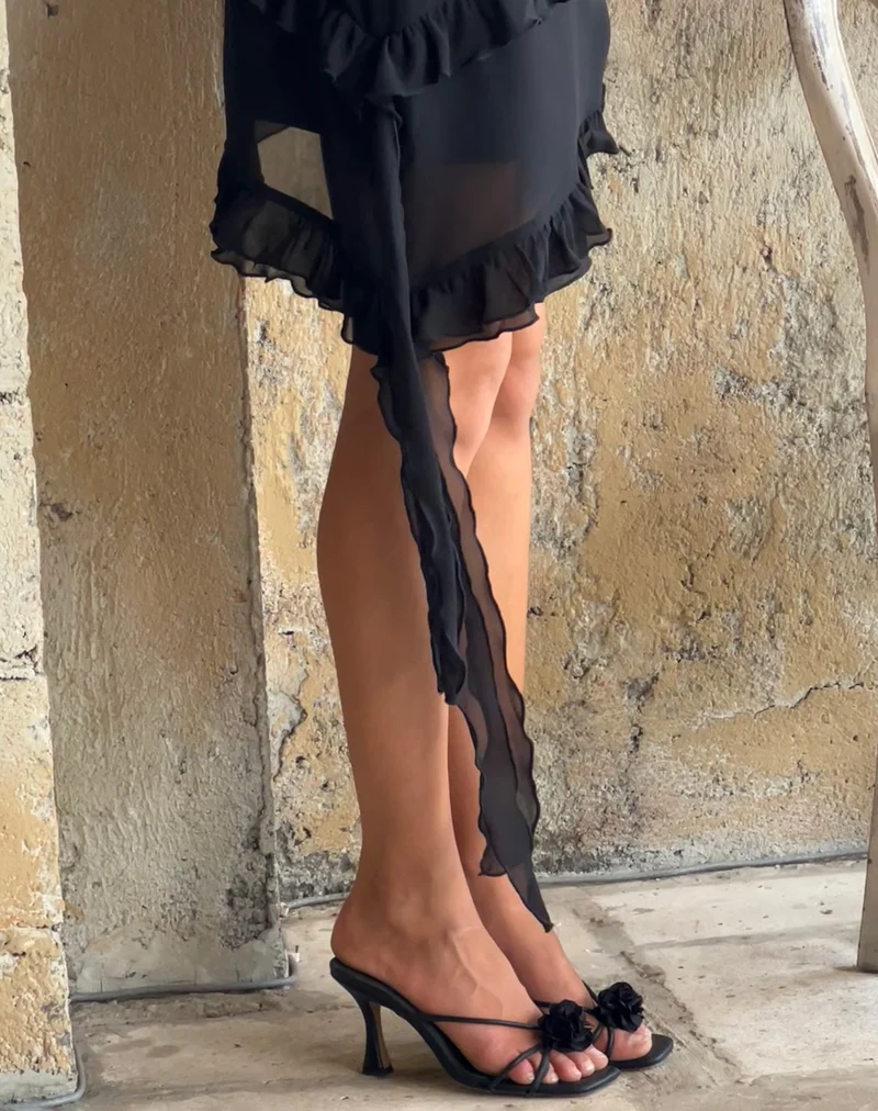 Mini robe à volants Margaret en mousseline de soie noire avec rosette