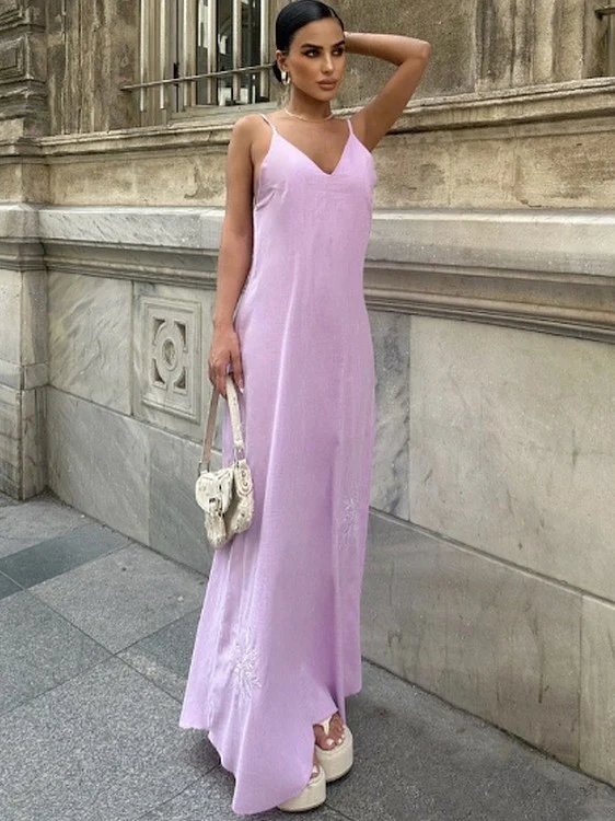 Robe violette longue à bretelles