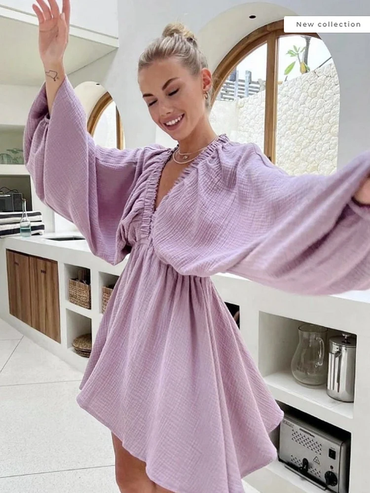 Robe violette courte a volants