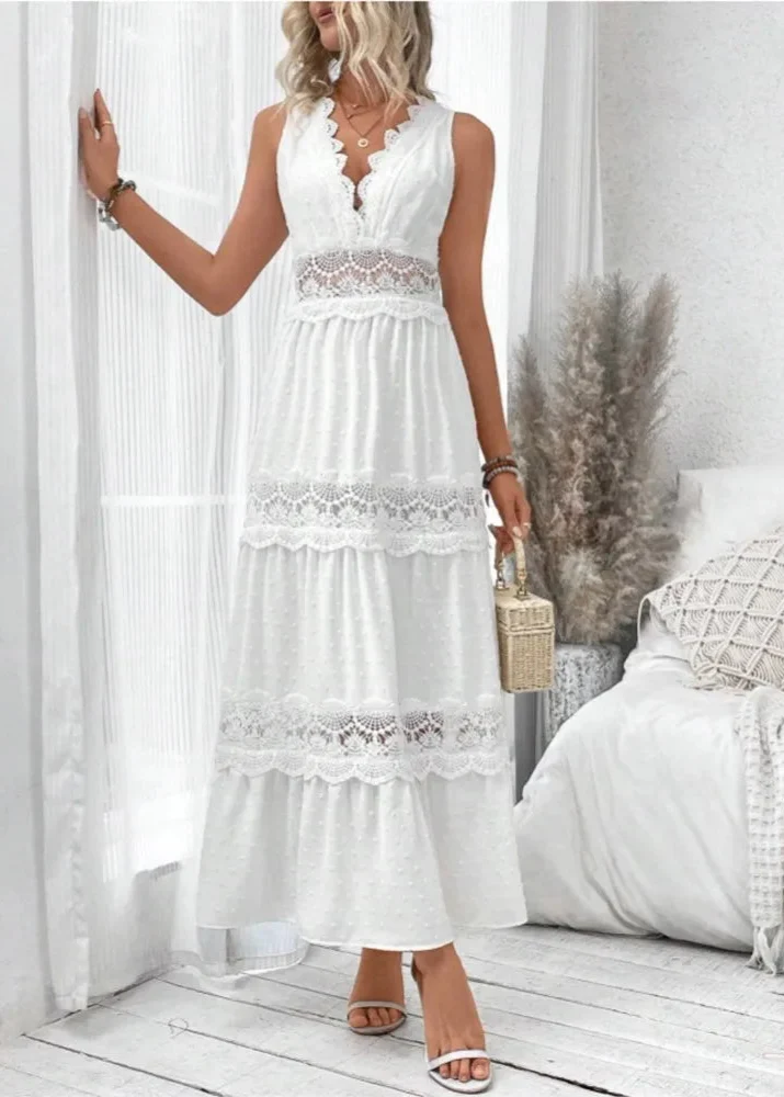Robe bohème blanche longue en dentelle et broderie