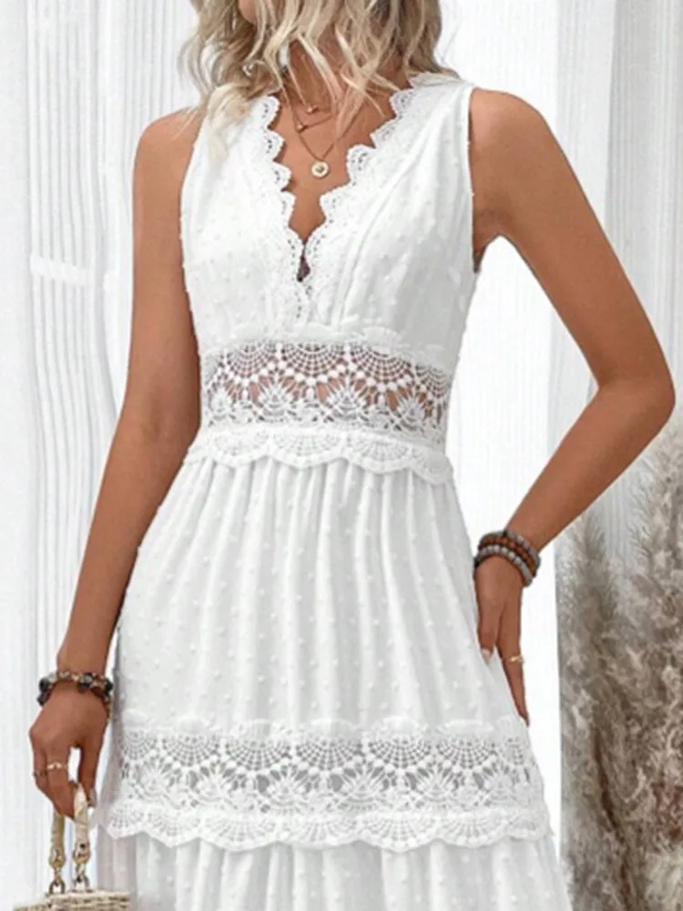 Robe bohème blanche longue en dentelle et broderie