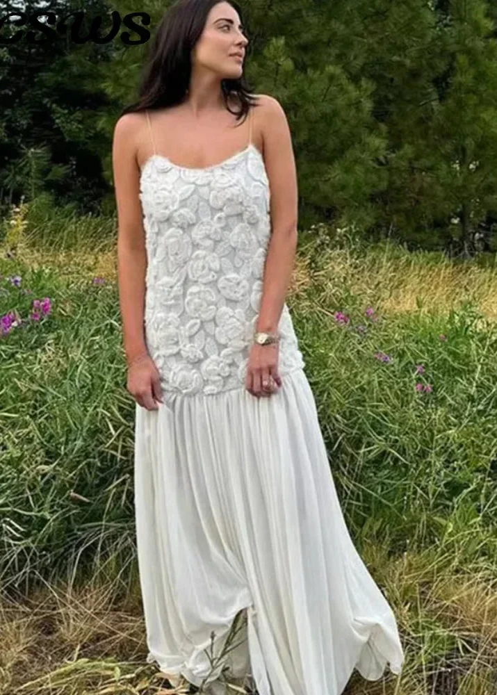 Robe blanche jacquard chic