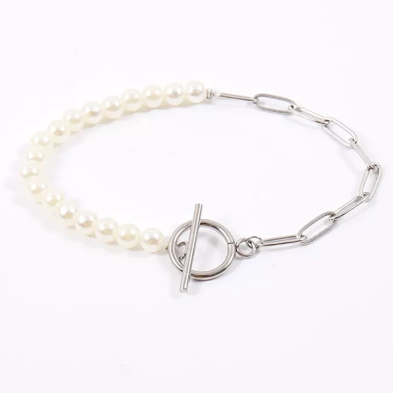 Bracelet de chaîne plaqué or avec perles blanches