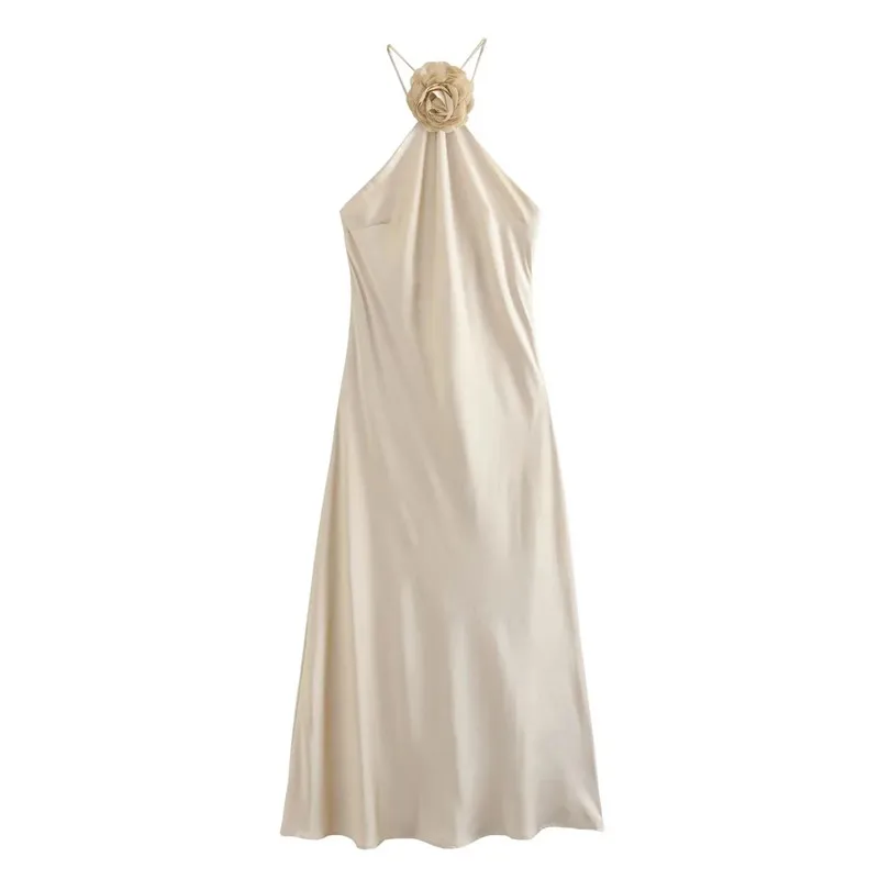Robe creme satin dos nu