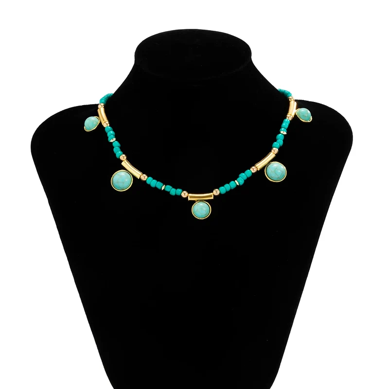 Collier bohème turquoise en perle