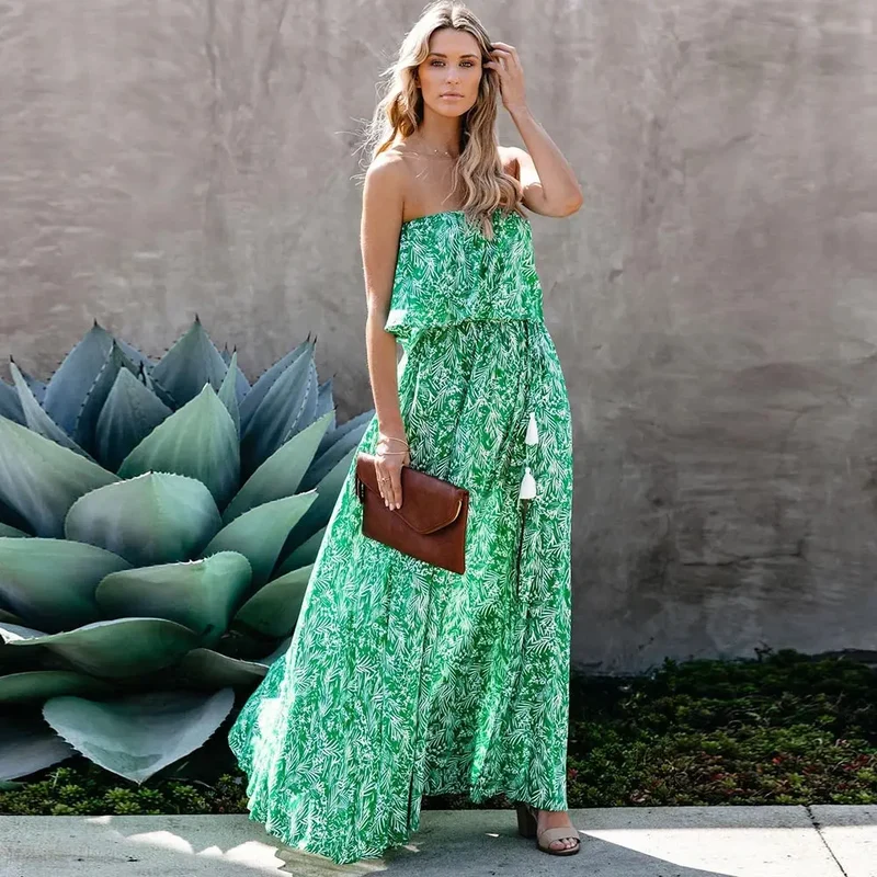 Robe longue verte bustier sans manches à fleurs