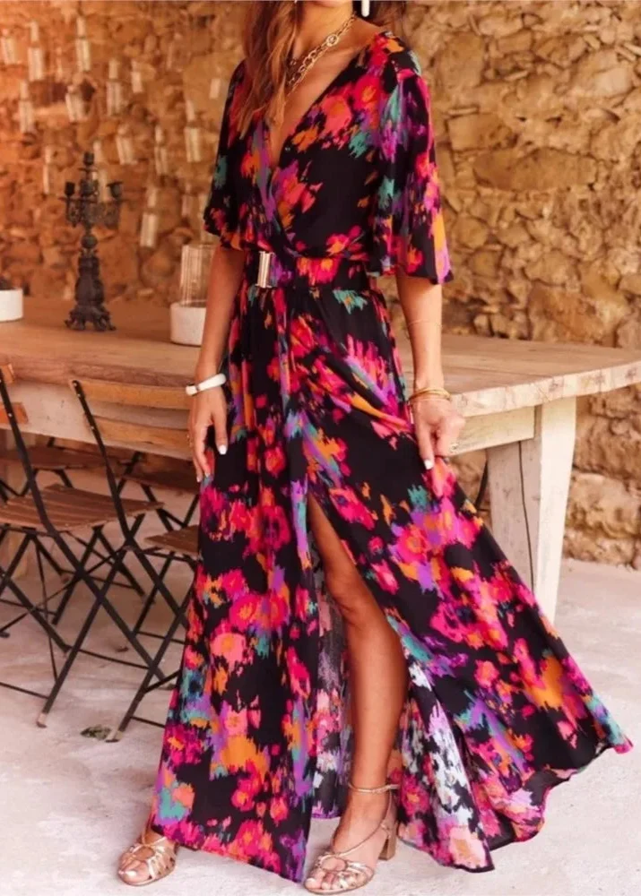 Robe bohème florale colorée noire et rose