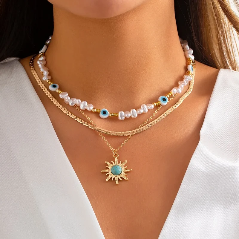 Ensemble de trois colliers bohèmes