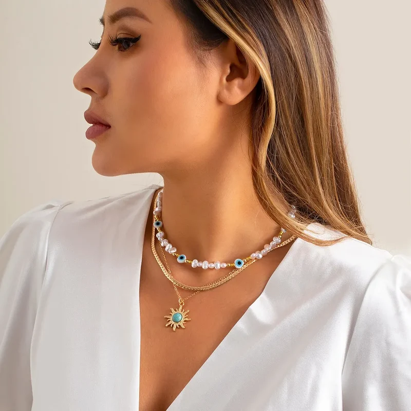 Ensemble de trois colliers bohèmes