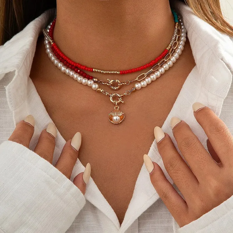 Collier bohème avec perles rouges et blanches