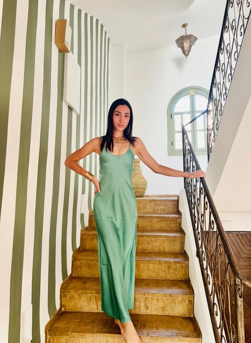Robe longue satin vert jade