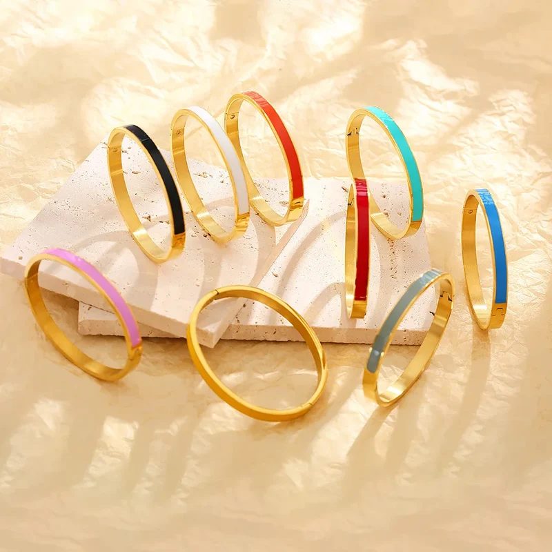 Bracelet doré plaqué en couleur
