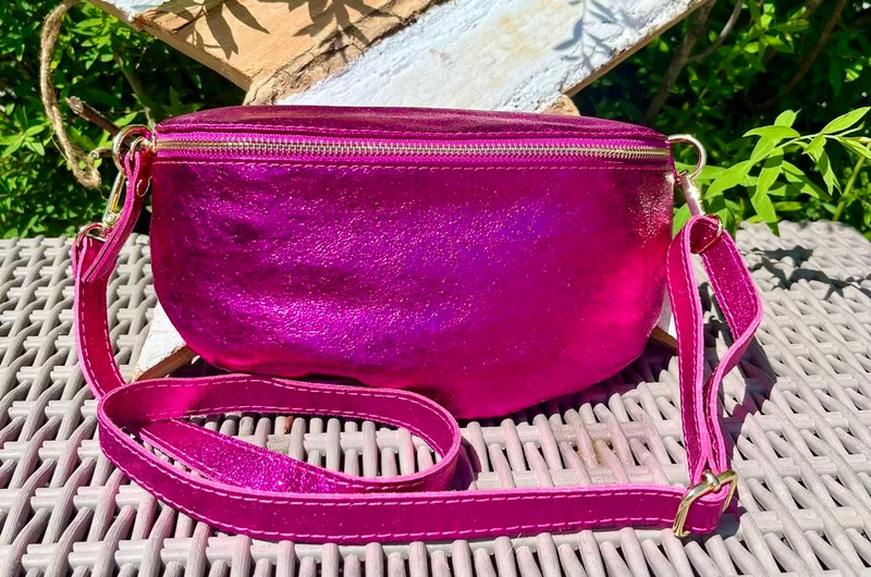 Banane Tosca M/L en cuir fuchsia intense