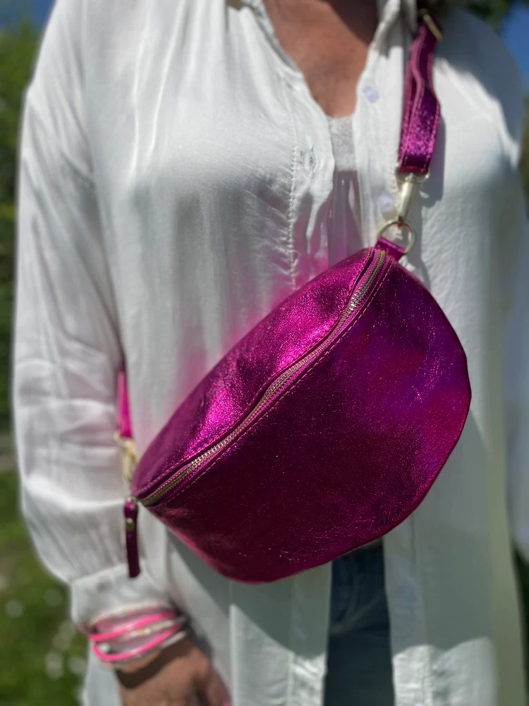 Banane Tosca M/L en cuir fuchsia intense