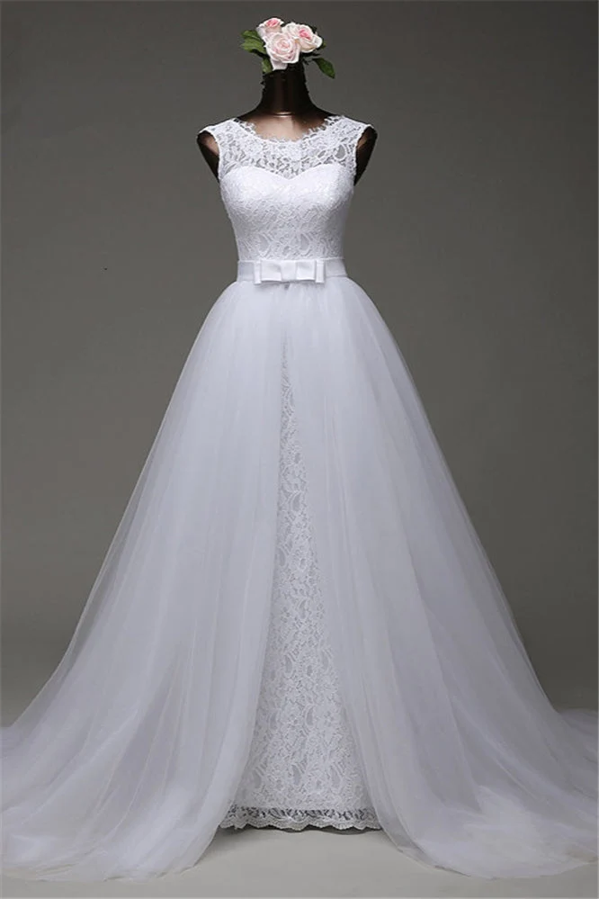 Robe de mariée longue en dentelle sans manches avec jupe en tulle pour une élégance nuptiale