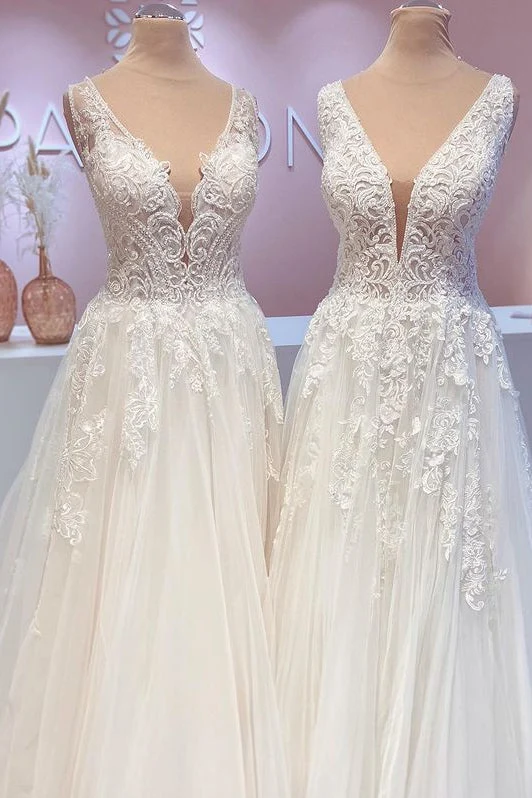 Robe de mariée trapèze à bretelles larges et dos nu avec appliques en dentelle et tulle