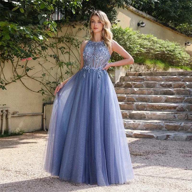 Robe en tulle bleue princesse