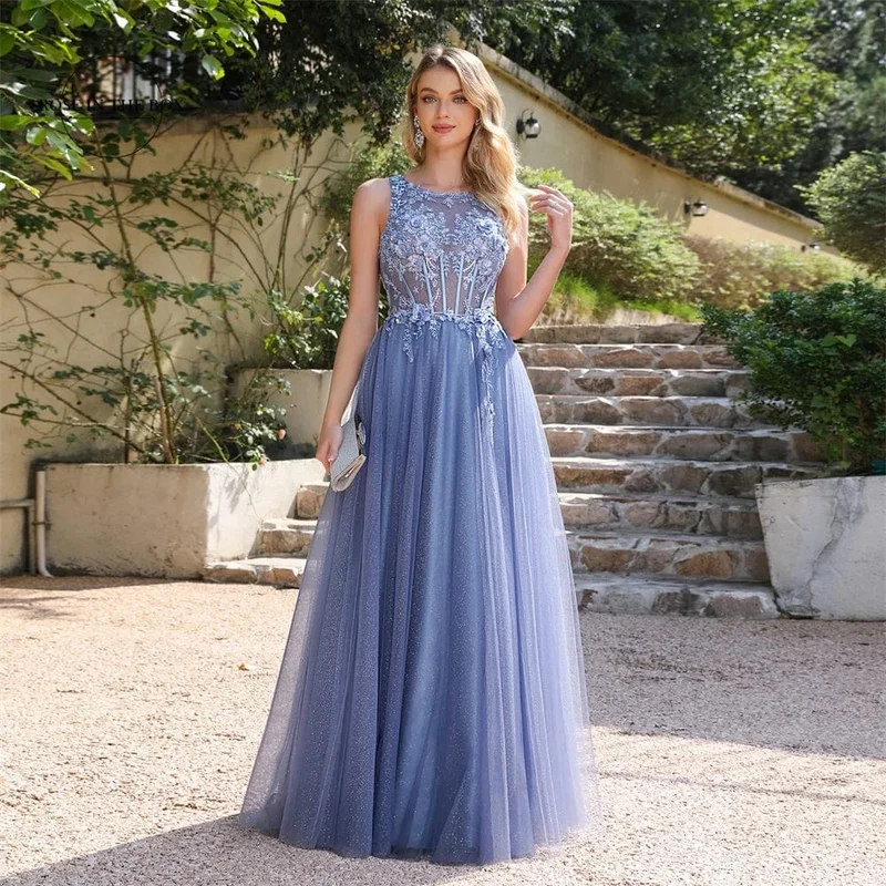 Robe en tulle bleue princesse