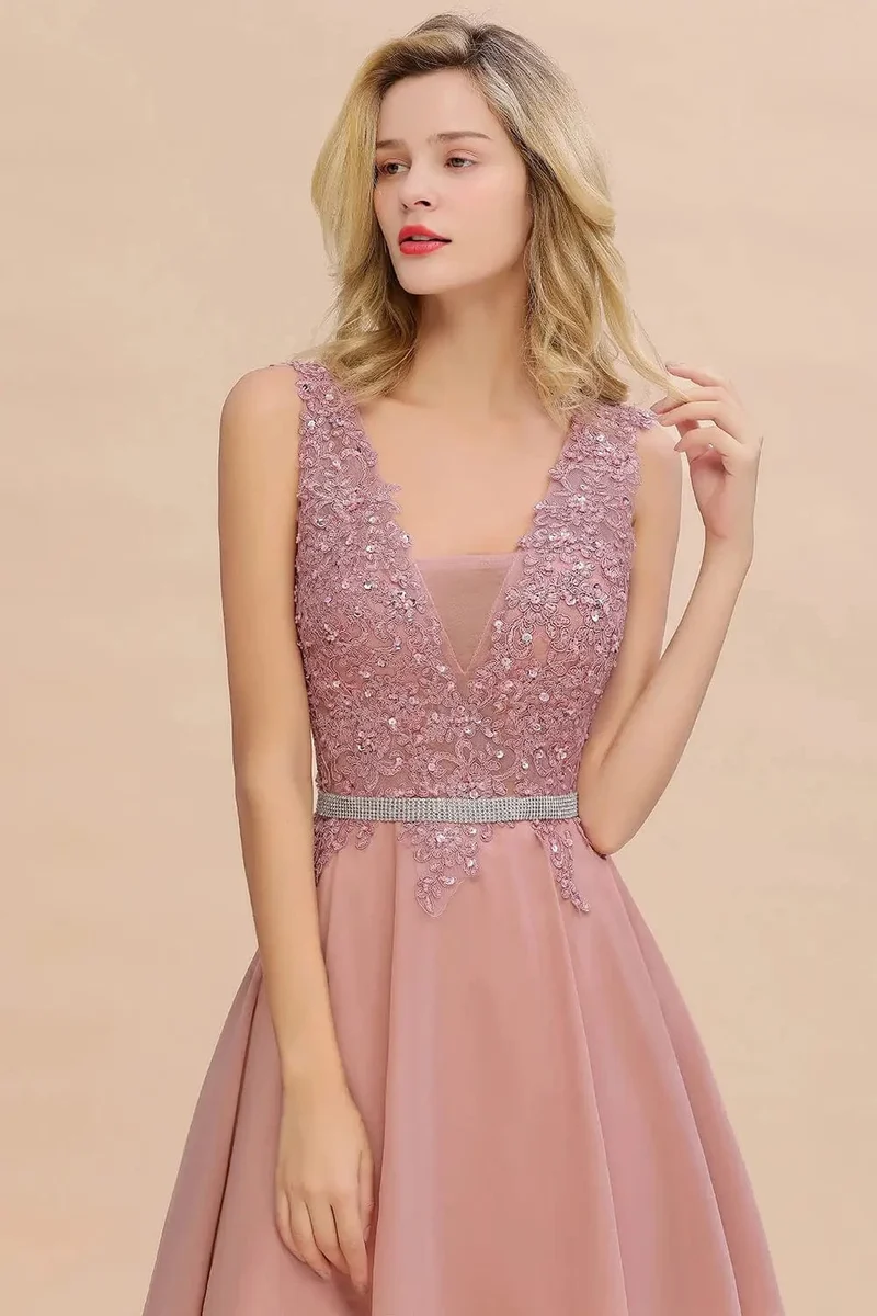 Robe de cocktail chic haut dentelle sans manches