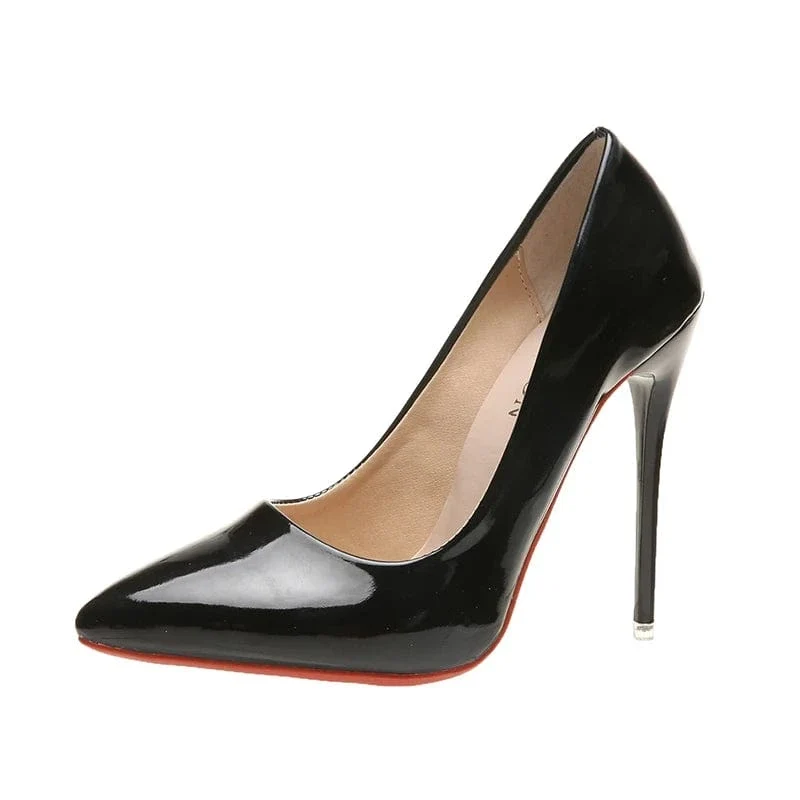 Talons aiguilles noires
