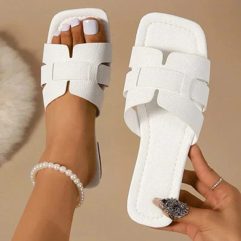 Claquettes blanches pour femme