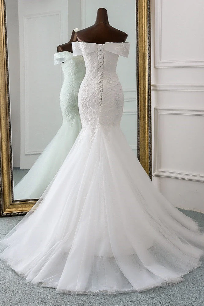 Robe de mariée sirène élégante à épaules dénudées avec appliques en tulle et dentelle