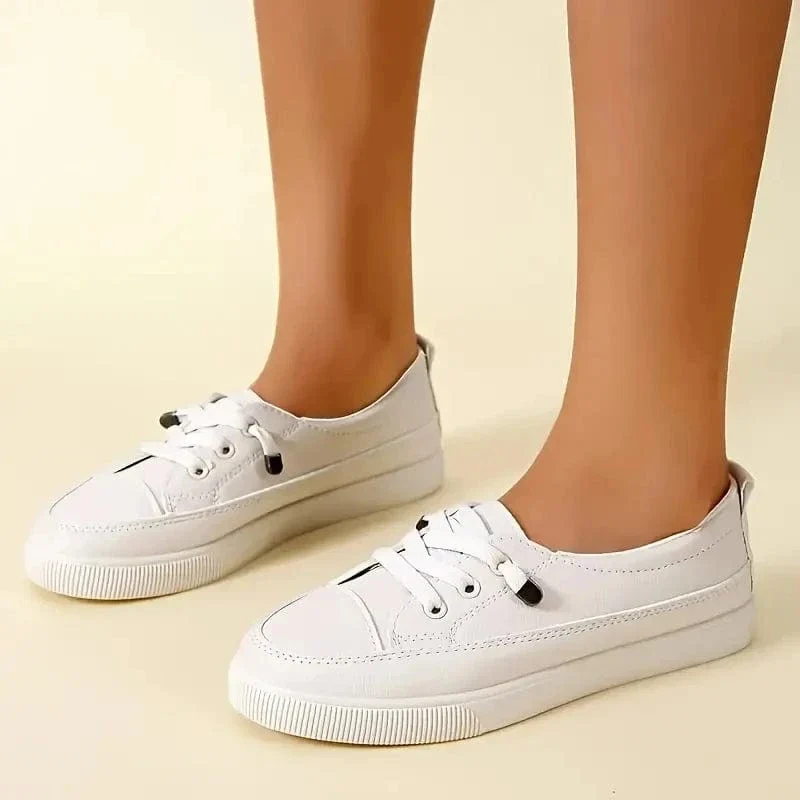Baskets blanches chic